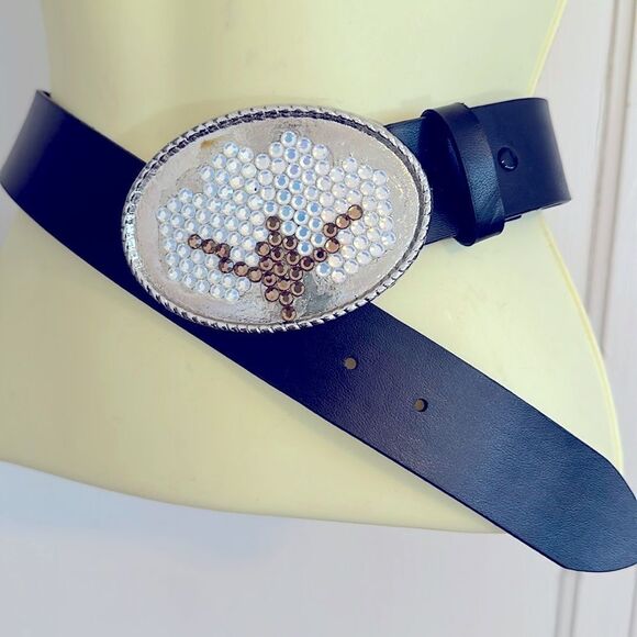 Wide black leather belt with blingy sequined cotton boll‎ silver buckle